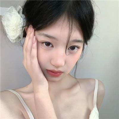 血夜花 海报